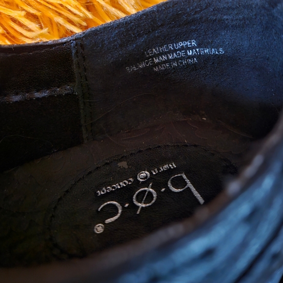 Woman’s NWOT boc Born Black Leather Wingtip Oxford’s 8 - Picture 6 of 7